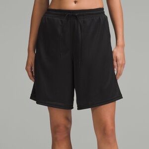 Lululemon Relaxed Fit Mesh Training Short 8” NWT Size 6